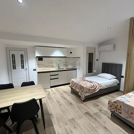 Rent Albano Hotel