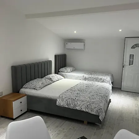 Hotel Rent Albano