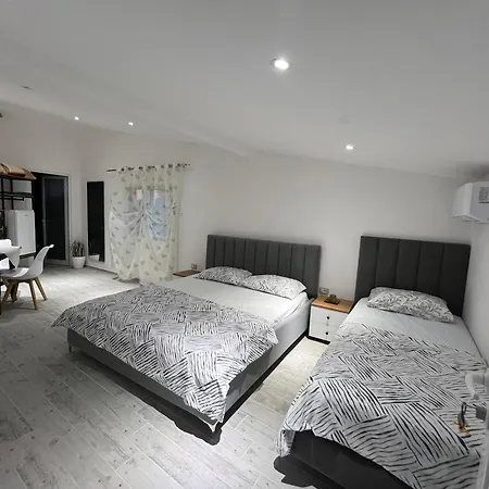 Hotel Rent Albano
